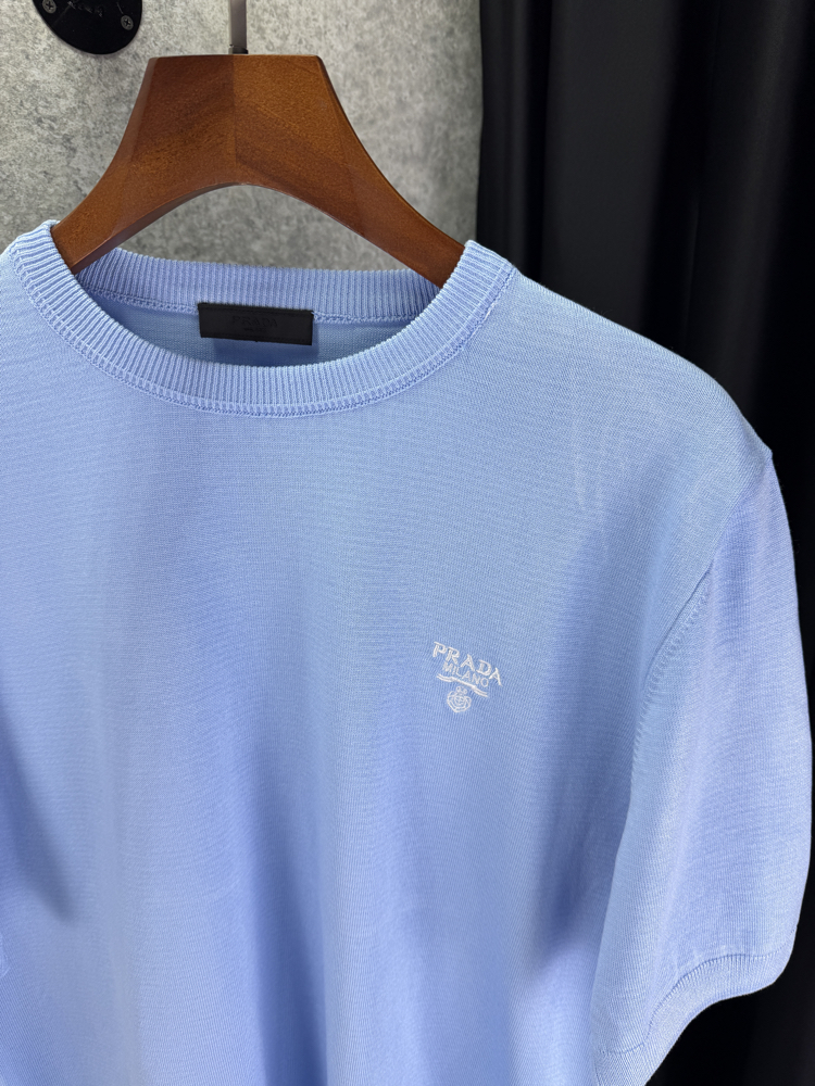 PRADA Premium T-shirt