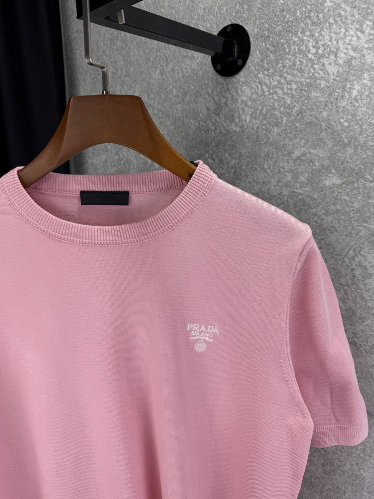  PRADA Premium T-shirt