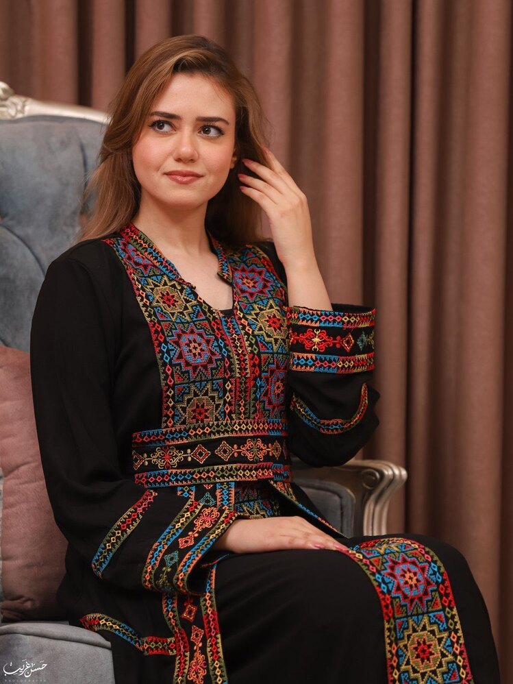 Esraa - إسراء