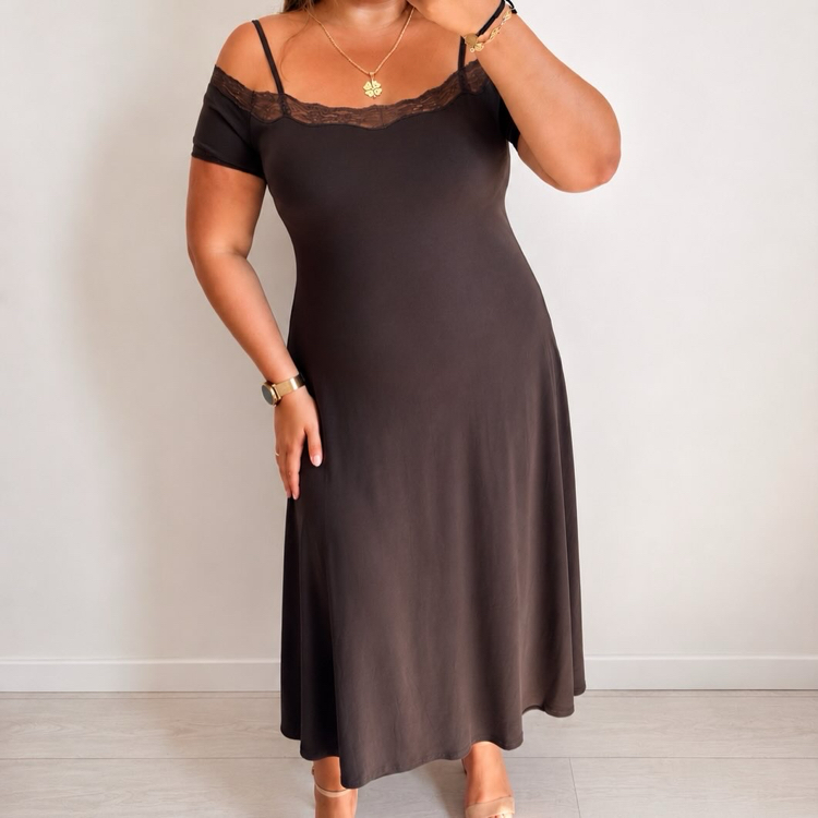 Dantel Detay Midi Model Elbise