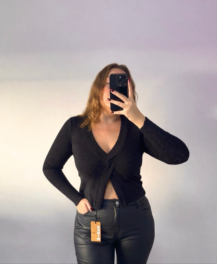 Simli Yırtmaç Detaylı Triko Bluz