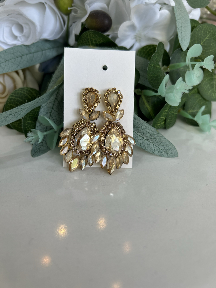 Gold küpe