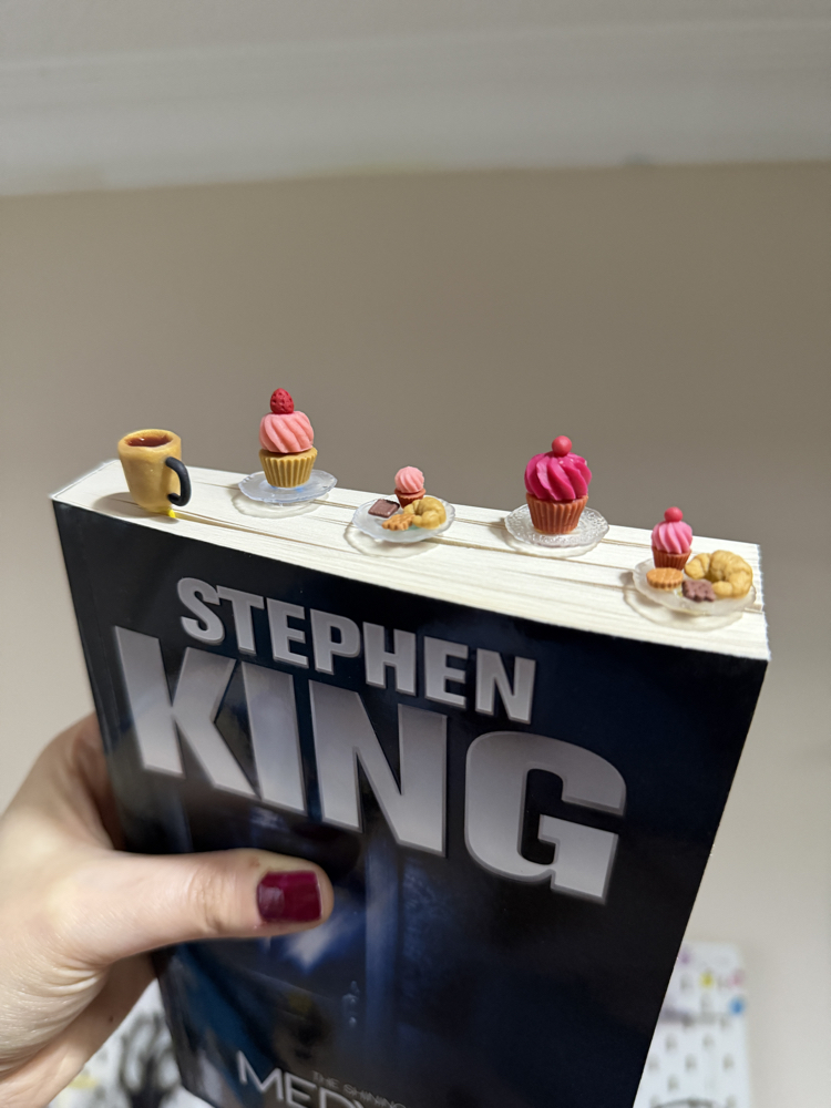 Minyatür kitap ayracı