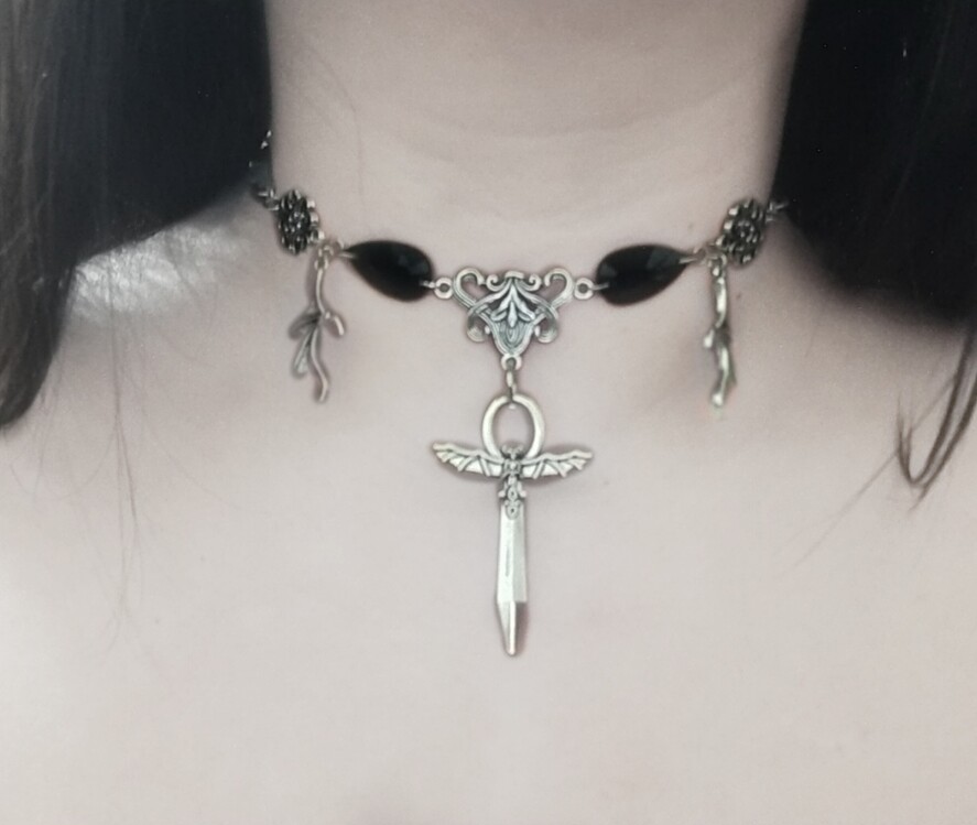Yarasa detay choker