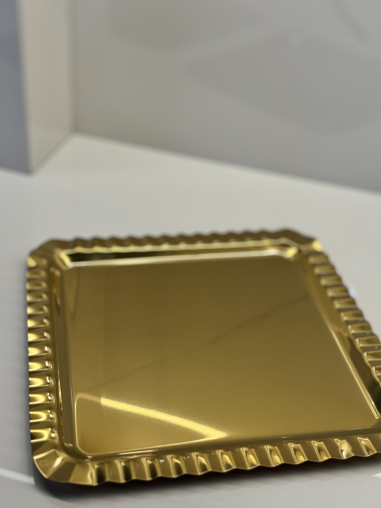 Gold Kıvrımlı Kare Tepsi
