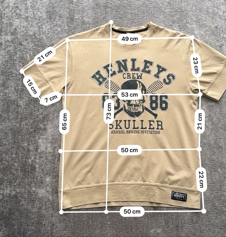 Henleys Kuru Kafa Desenli Taşlı Kadın Tişört