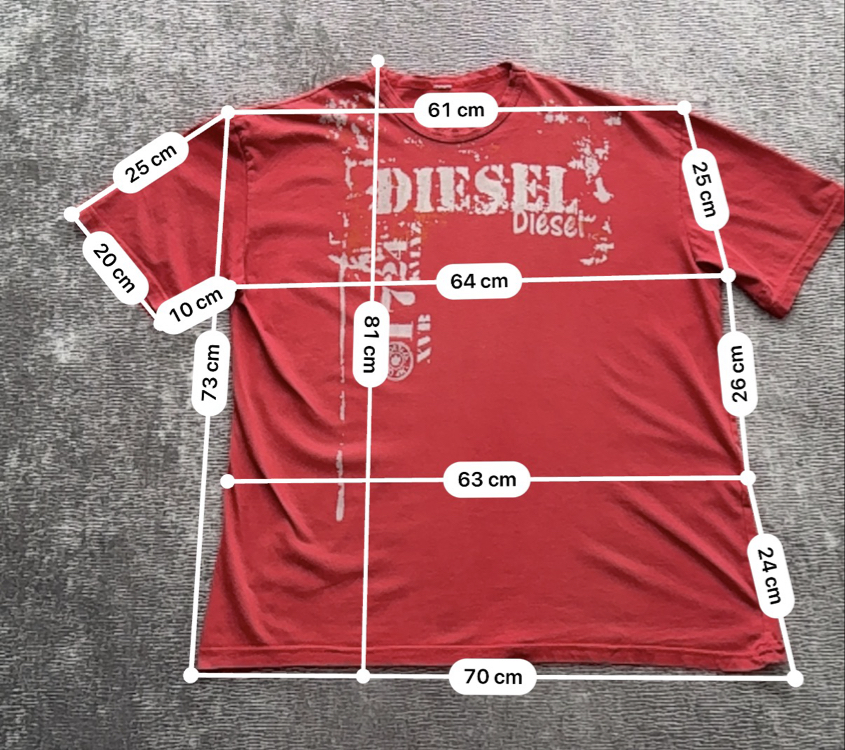 Diesel Kırmızı Baskı Detaylı Tişört