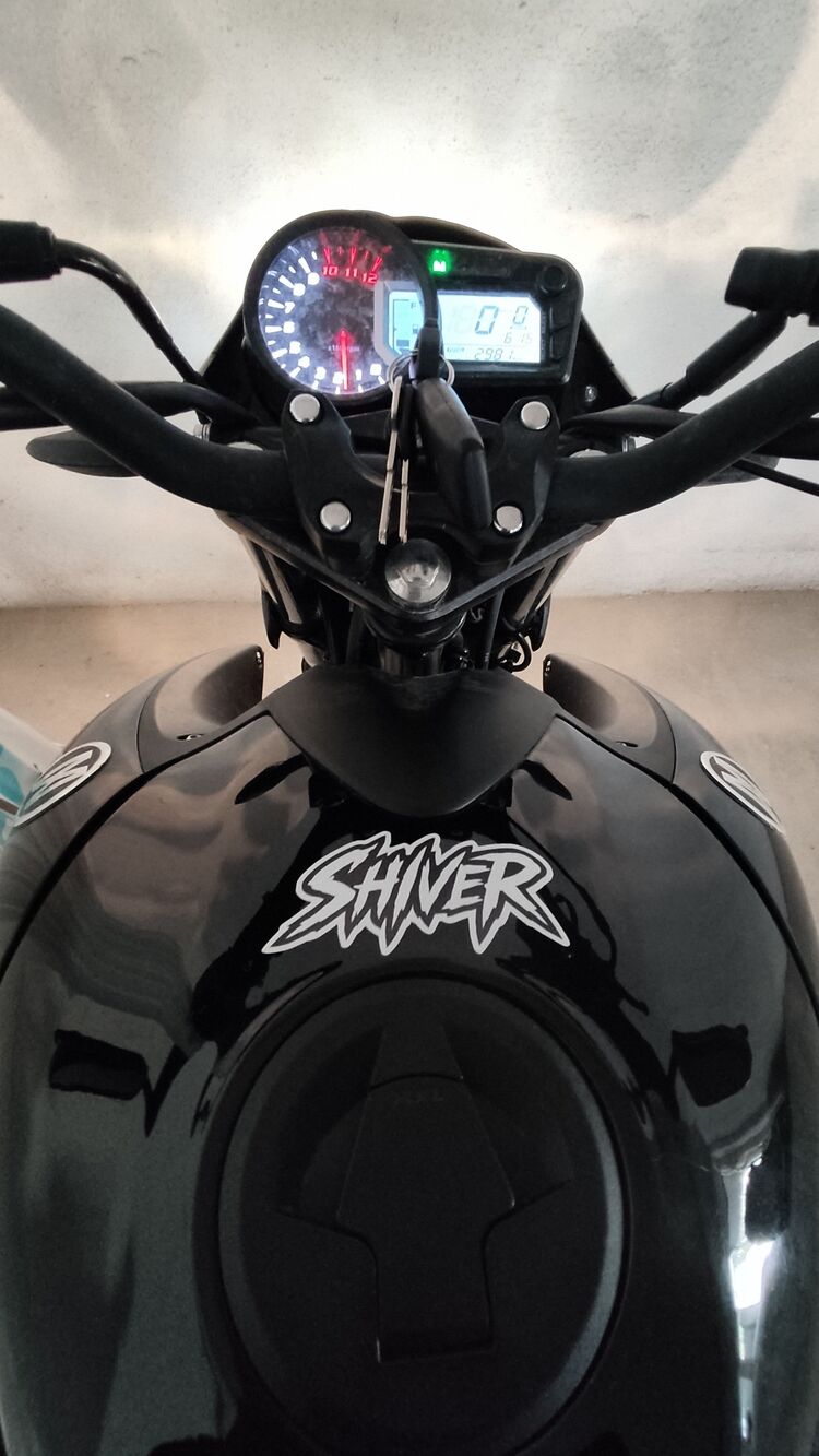 SHİVER - STİCKER