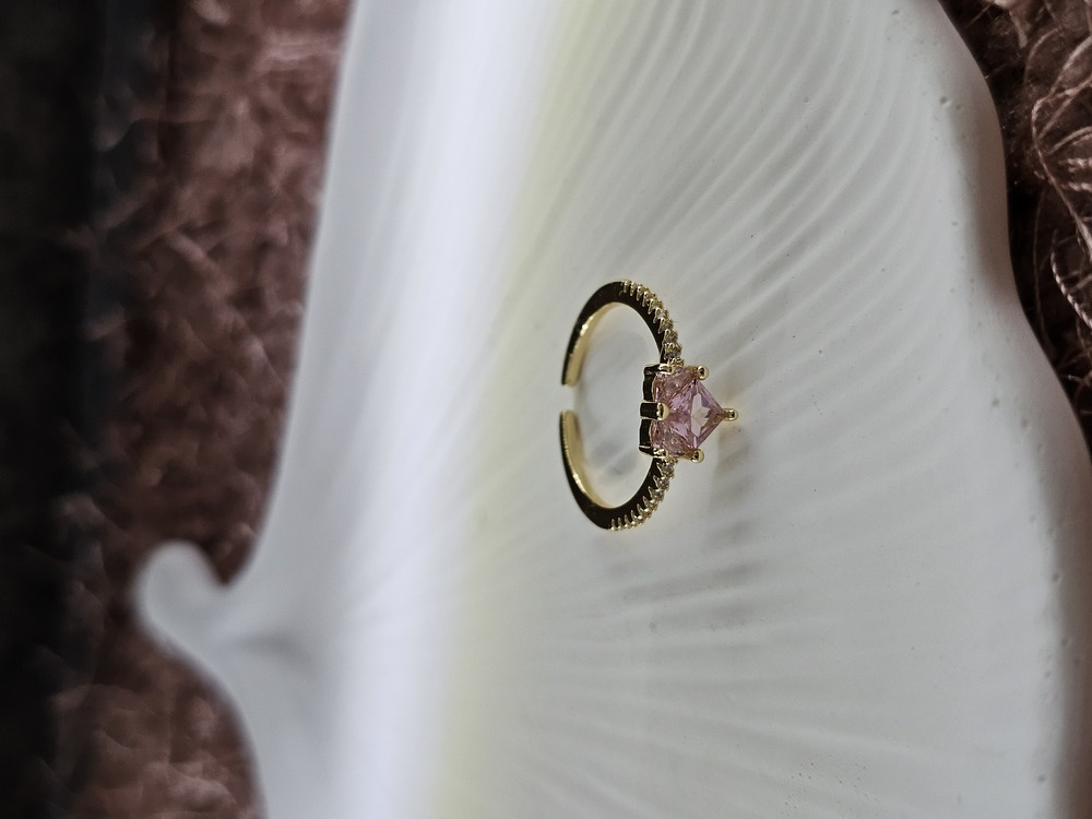 Zirkon Taşlı Pembe Kalp Detaylı Gold Renk Ayarlanabilir Yüzük