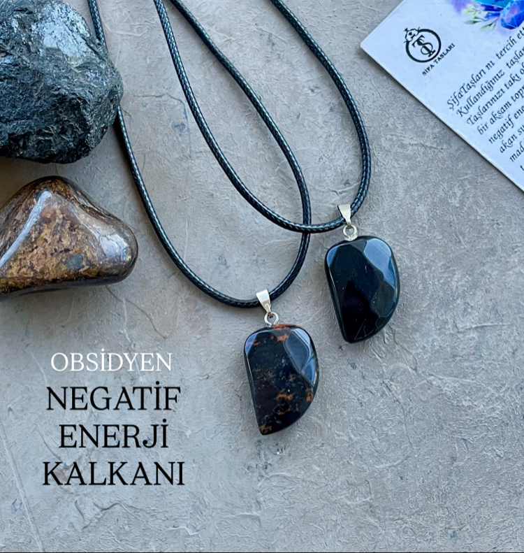 Obsidyen Kolye