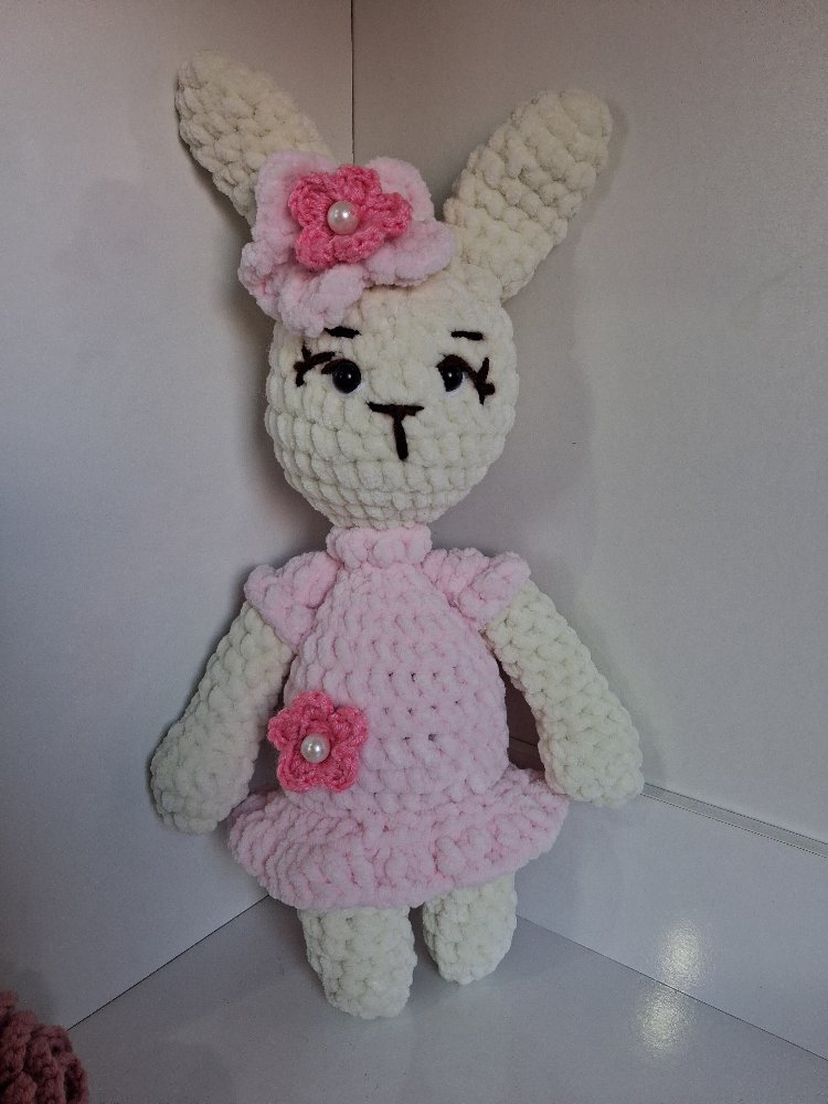 Pembe Elbiseli Amigurumi Tavşan | El Yapımı