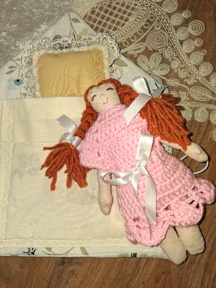 Ev, gardırop ve kıyafetleriyle güzel oyuncak bebek | Oyuncak bebek | Bez bebek