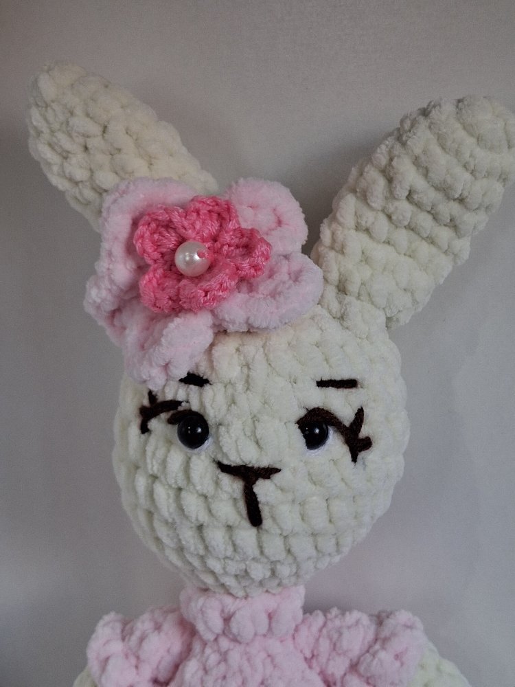 Pembe Elbiseli Amigurumi Tavşan | El Yapımı