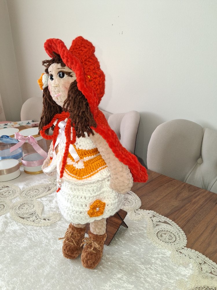 Kırmızı Başlıklı Kız | Kırmızı Başlıklı Kız Amigurumi | Örgü Bebek