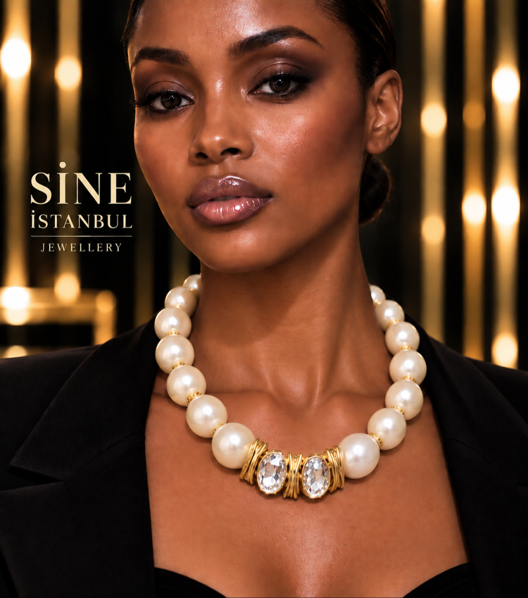 MAJESTE CRYSTAL PEARL KOLYE