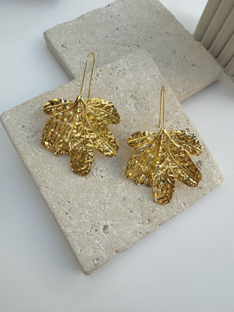 Gold yaprak küpe