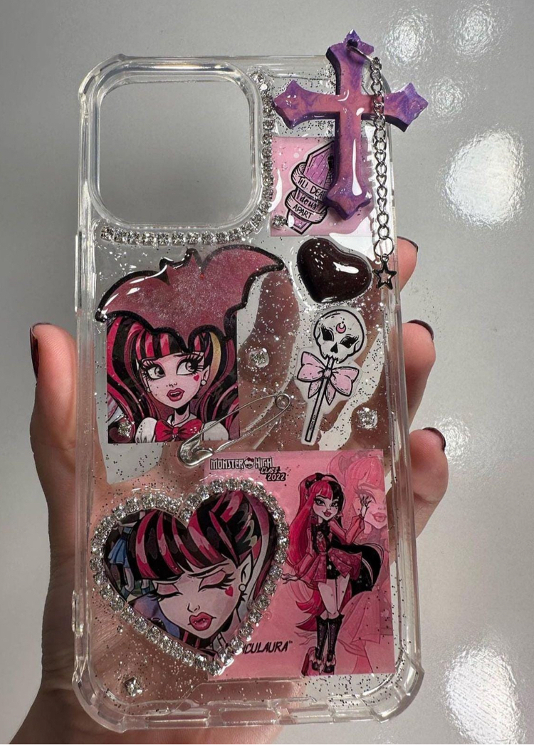 Draculaura Case Limited