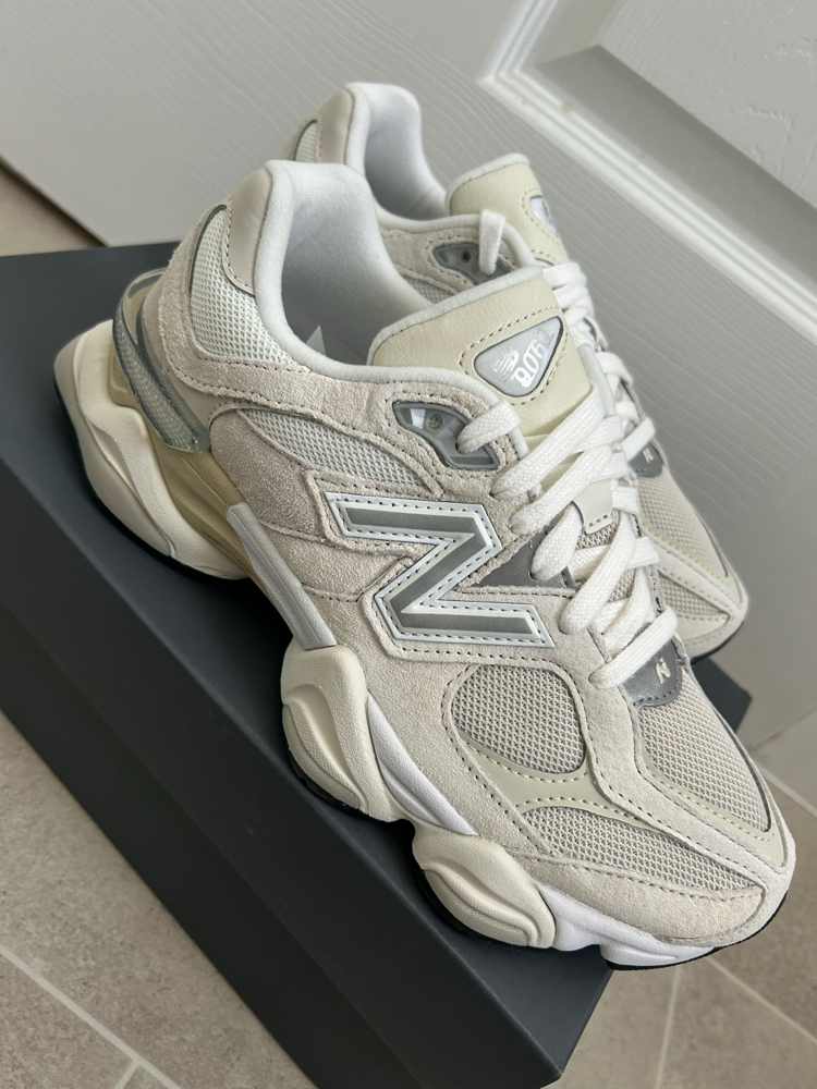 New Balance 9060 Sea Salt