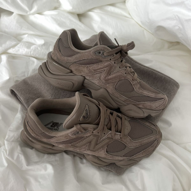 New Balance 9060 “Chocolate”