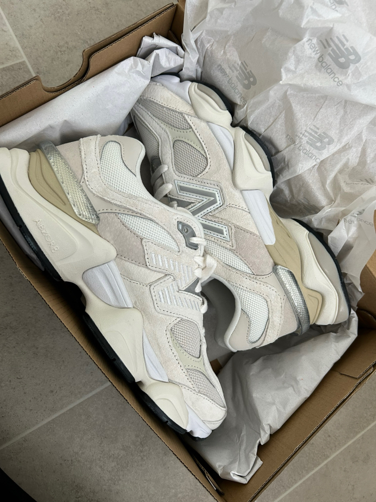 New Balance 9060 Sea Salt