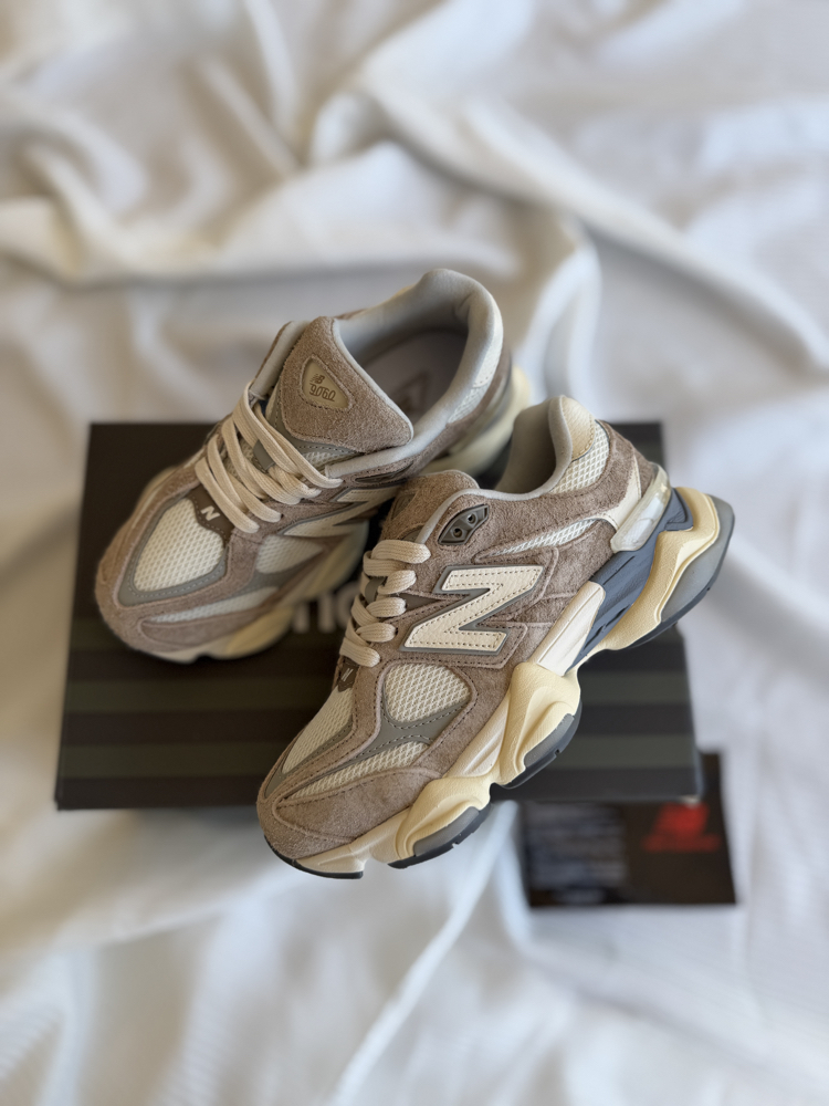 New Balance 9060