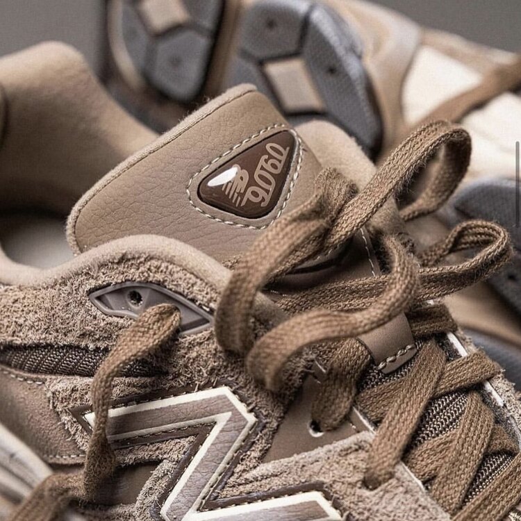 NEW BALANCE 9060