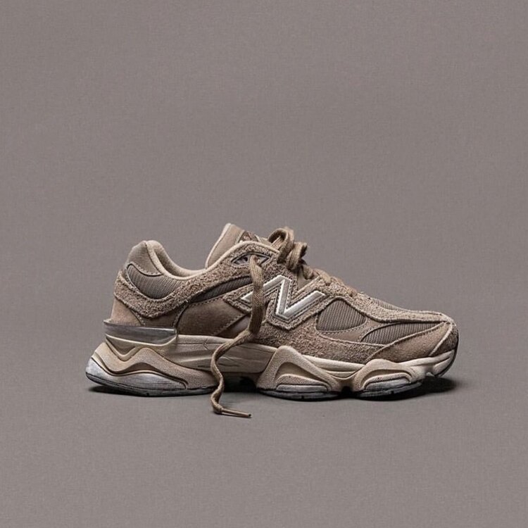 NEW BALANCE 9060