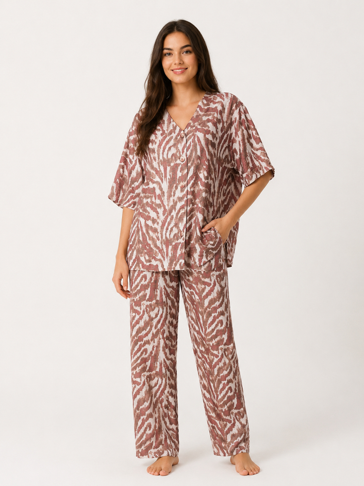 Kırmızı desenli yarasa kol kadın pijama takımı