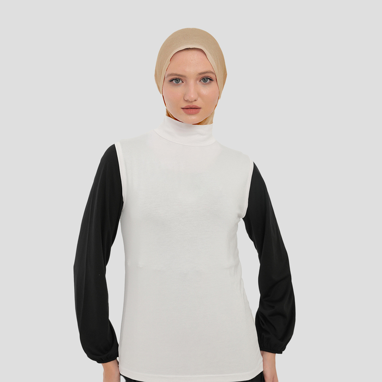 Kadın Sıfır Kollu Yarım Balıkçı Yakalı Penye Likralı Body