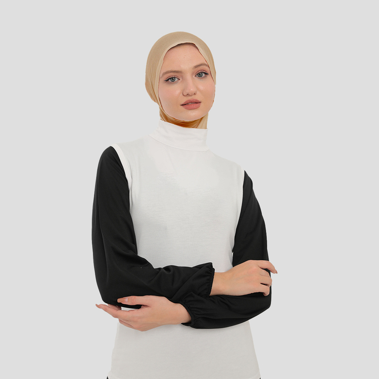 Kadın Sıfır Kollu Yarım Balıkçı Yakalı Penye Likralı Body
