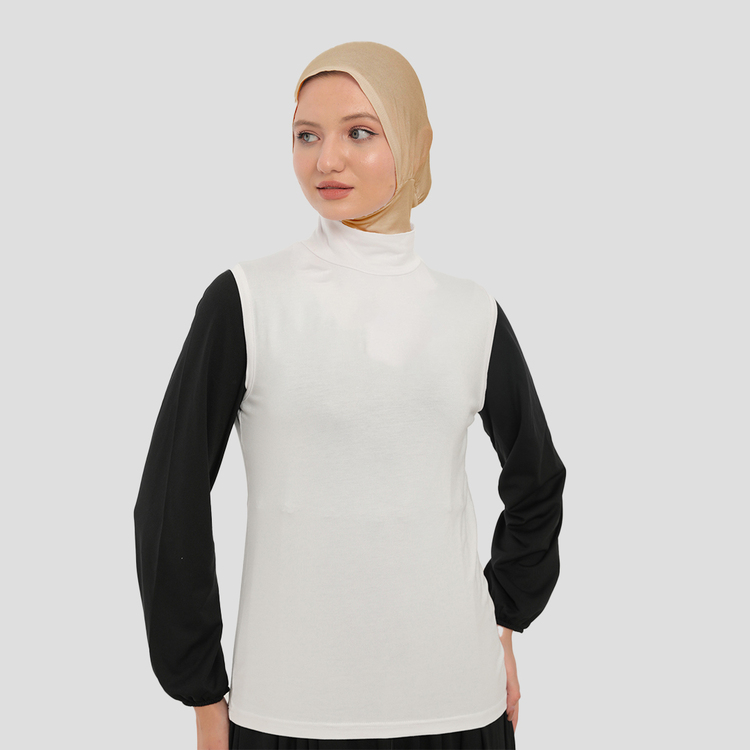 Kadın Sıfır Kollu Yarım Balıkçı Yakalı Penye Likralı Body