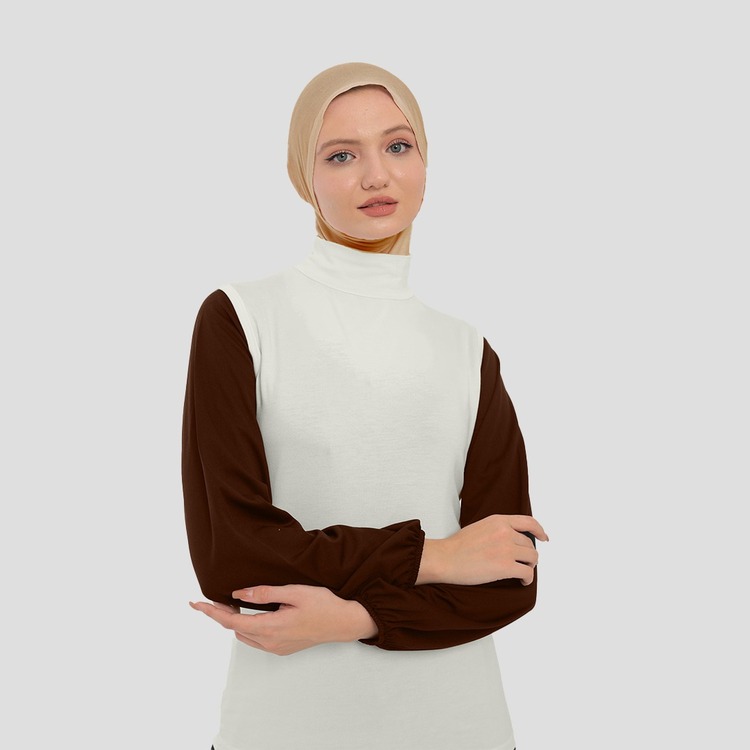 Kadın Sıfır Kollu Yarım Balıkçı Yakalı Penye Likralı Body