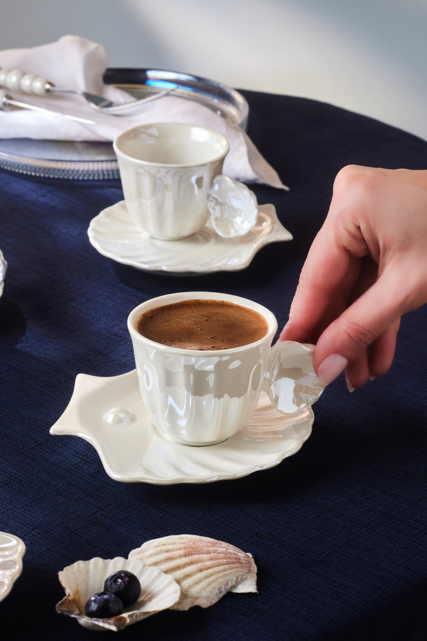 Karaca İstiridye Lüsterli 6 Kişilik Kahve Fincan Takımı 90 ml
