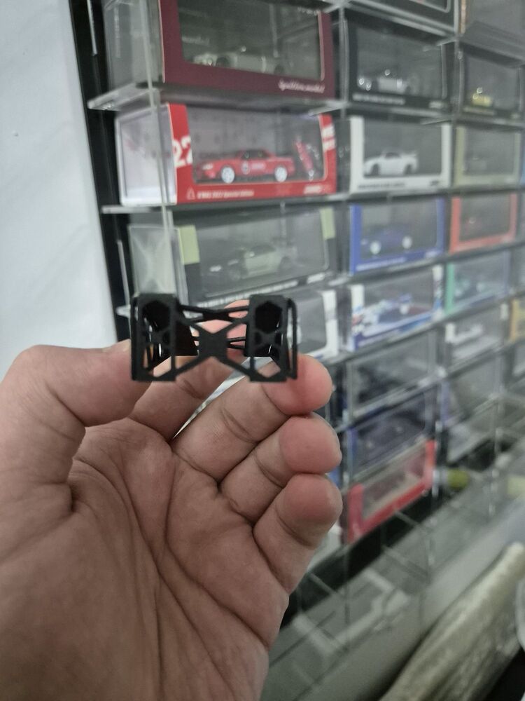 64 Ölçek Metal Sergileme Rampası