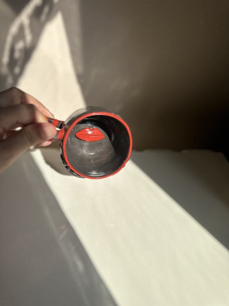 Reptilian mug