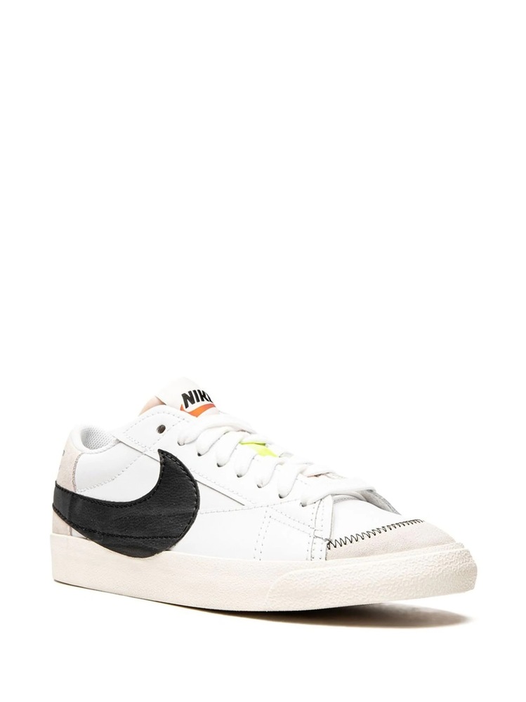 Blazer Low '77 Jumbo “ Black White “