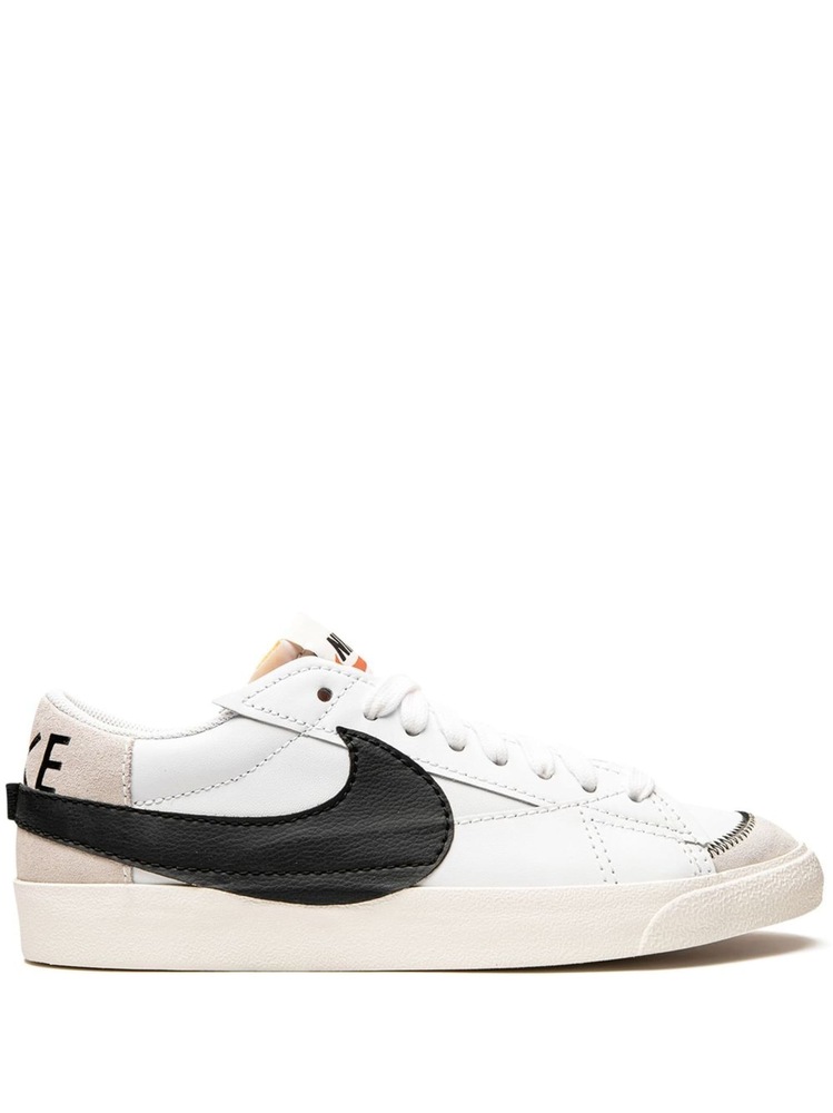 Blazer Low '77 Jumbo “ Black White “