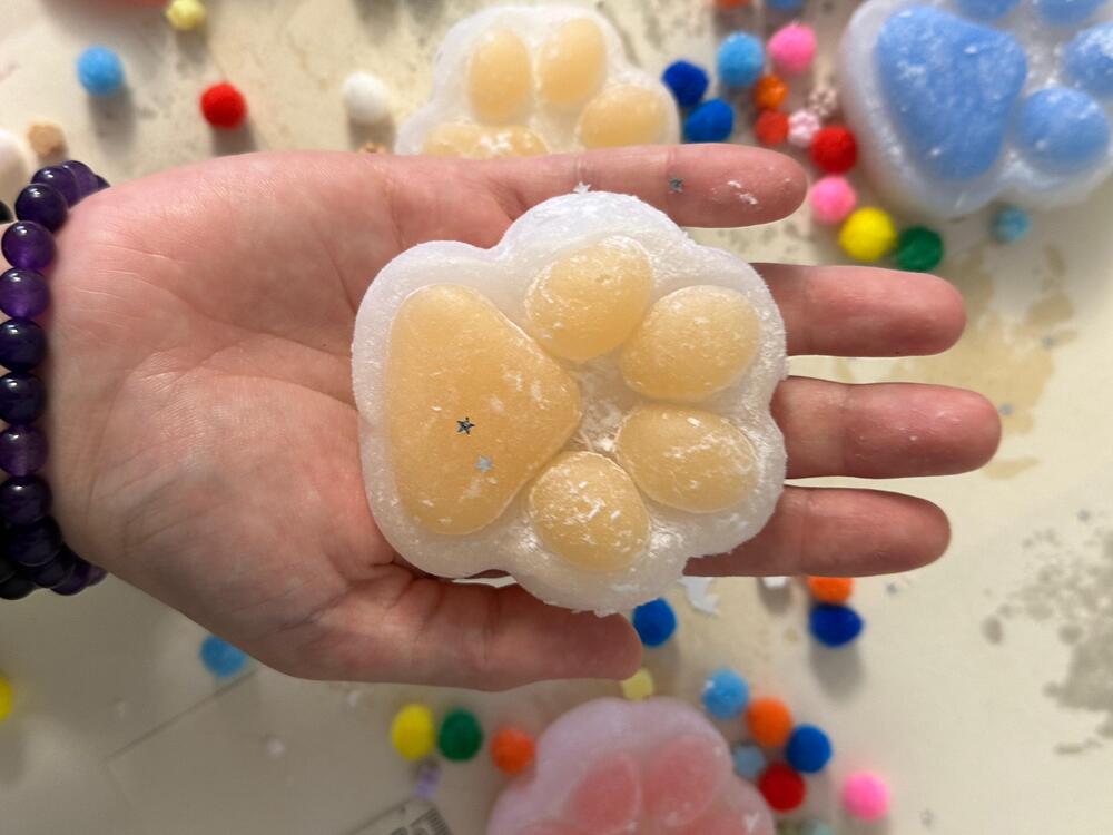 Büyük Boy Sarı Pofuduk Squishy
