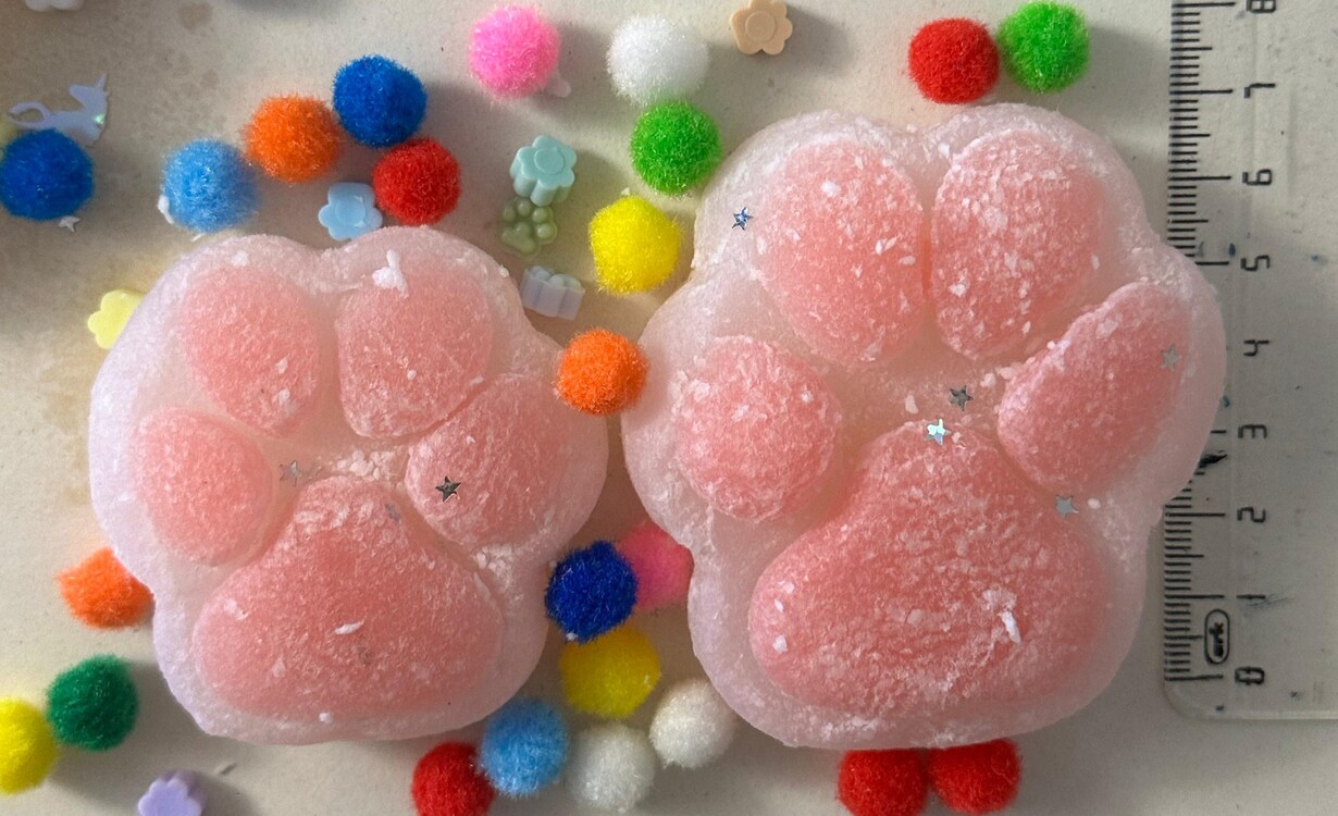 Büyük Boy Sarı Pofuduk Squishy