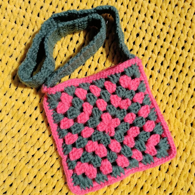 Kareli mini çanta