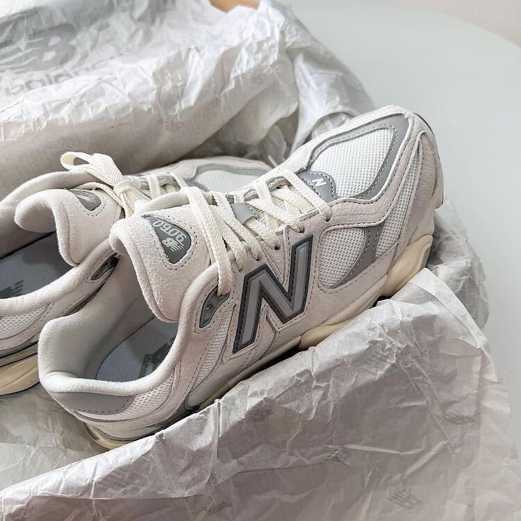 New Balance 9060 “ Sea Salt White “