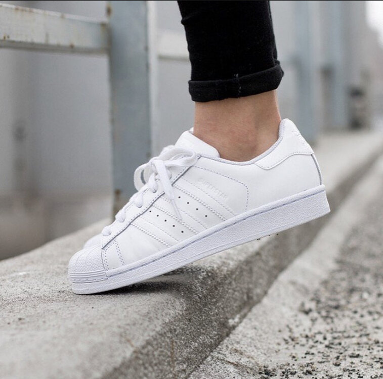Adidas Superstar “All White”
