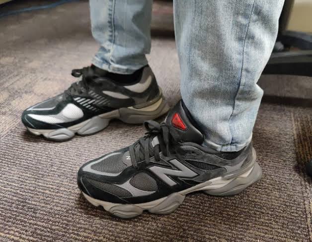 New Balance 9060 “ Black Castlerock “