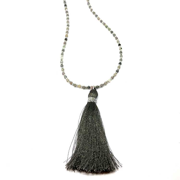 Tassel Kolye