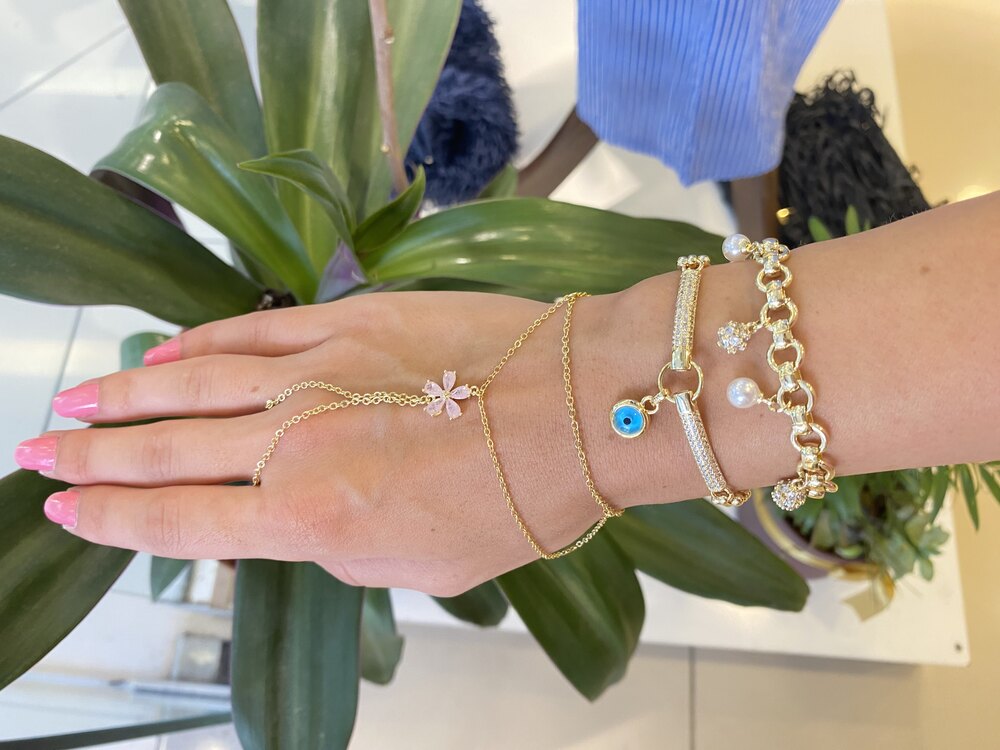 Nazar boncuklu yan taş bileklik 