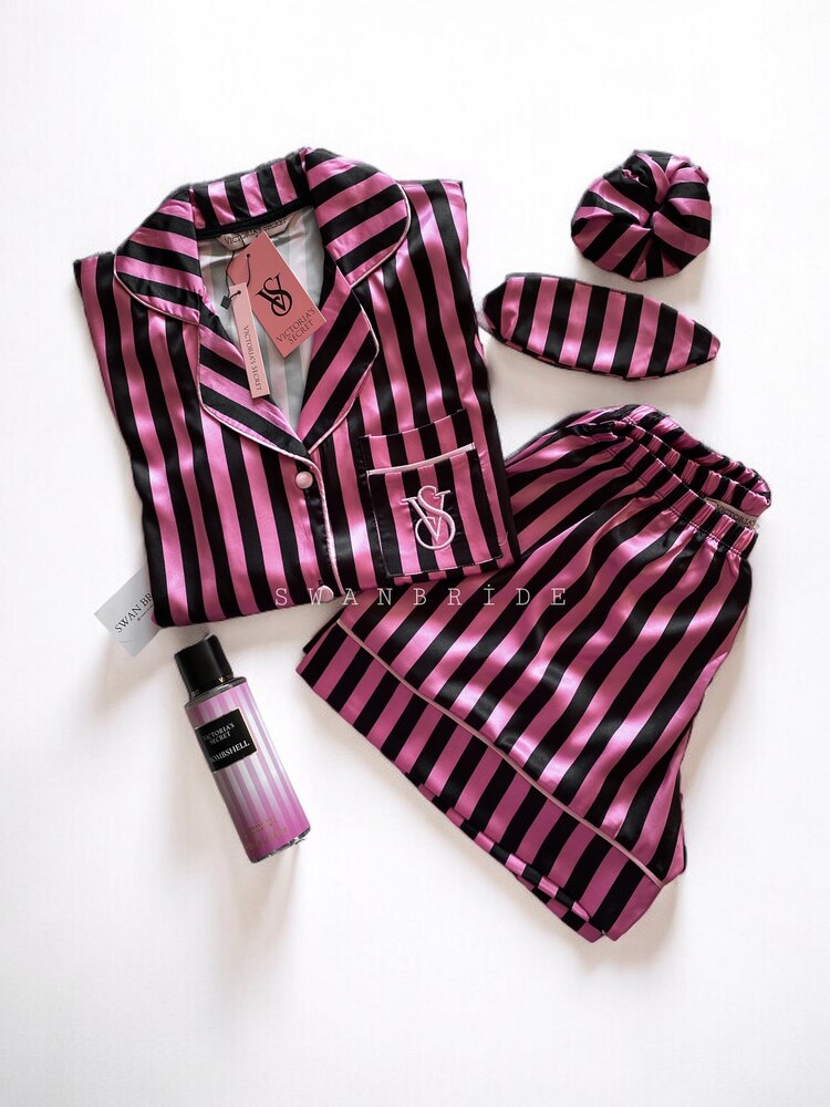 SW0218- Victoria’s Secret Koyu Pembe Çizgili Şortlu Pijama Takımı