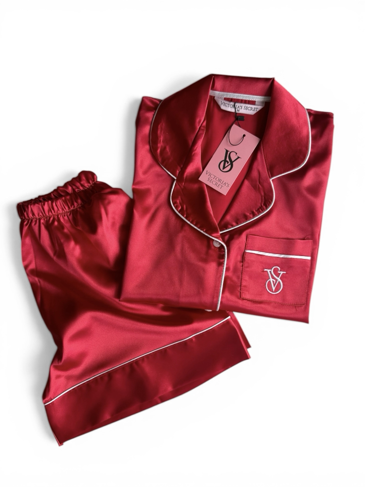 Victoria’s Secret Kırmızı Saten Şortlu Pijama Takım