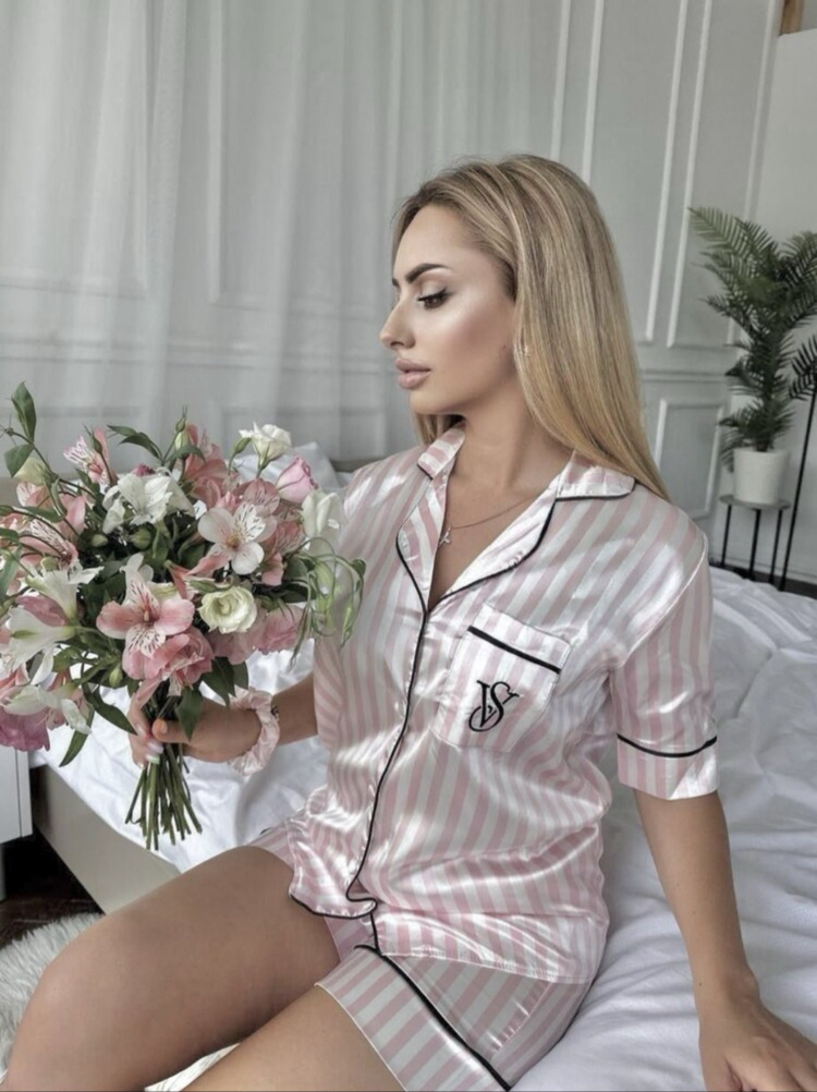 VS Pudra Çizgili Saten Şortlu Pijama Takımı