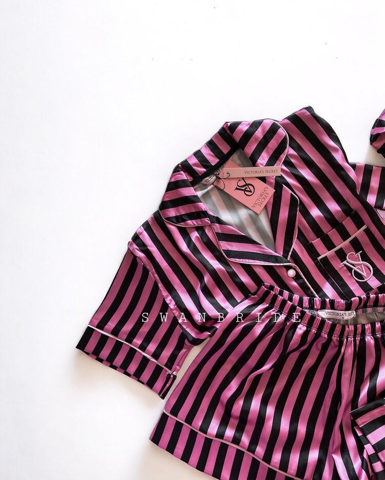 SW0218- Victoria’s Secret Koyu Pembe Çizgili Şortlu Pijama Takımı