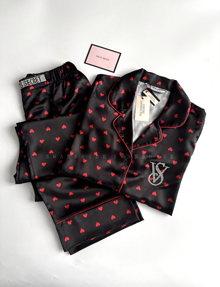SW0104- Victoria’s Secret Red Heart Uzun Kollu Saten Pijama Takımı